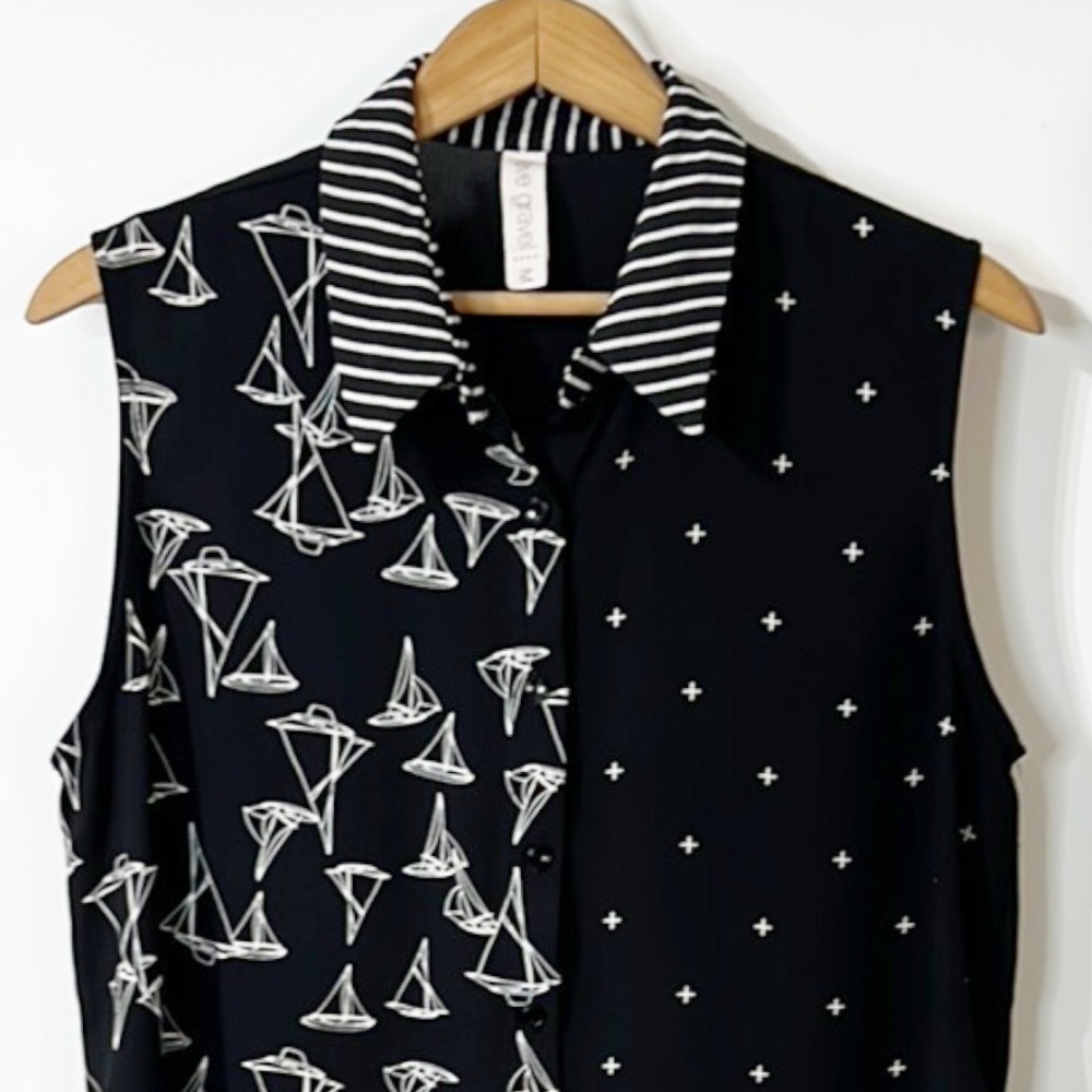 Eve Gravel Sleeveless Button Down Blouse